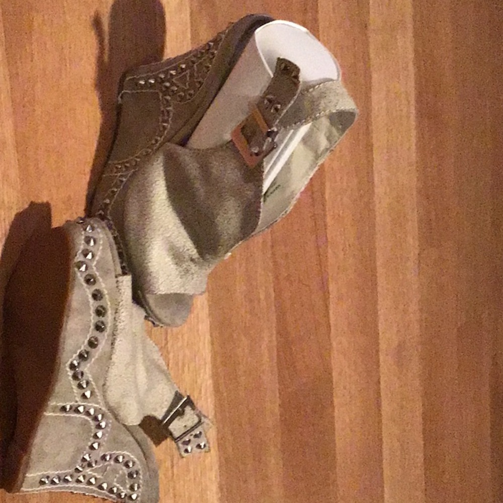 Shoes
